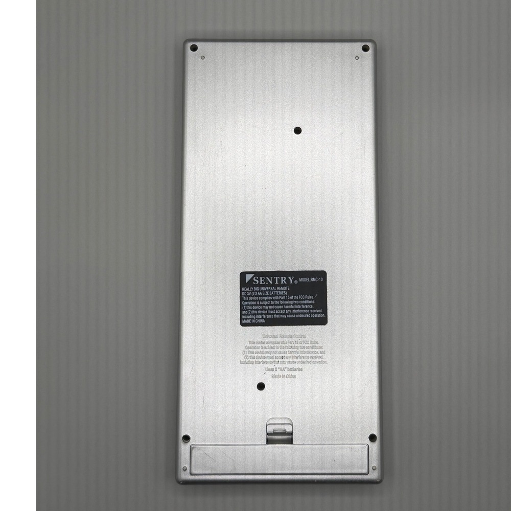 Sentry RMC10 Really Big Universal Remote Large Button Silver-Tested &‎ Works! - Picture 5 of 7